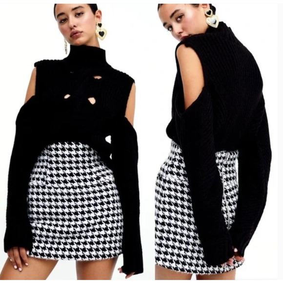 For Love & Lemons Keke Cut Out Black Turtleneck Sweater Size Small - Picture 2 of 10